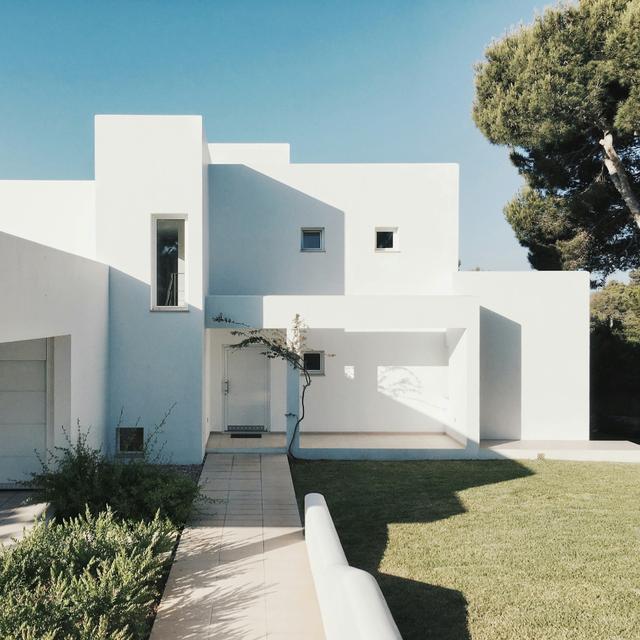 A picture of a house